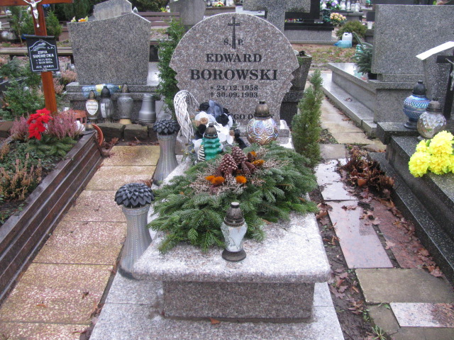Grób Edward Borowski