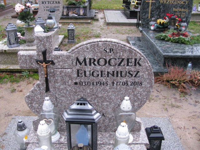Eugeniusz Mroczek  1945 Kamień Pomorski - Grobonet - Wyszukiwarka osób pochowanych